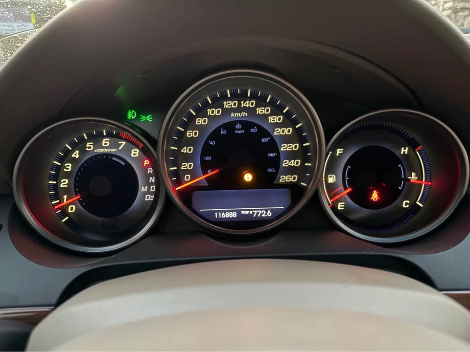 2006 Acura RL 2nd Gen - Image 9 of 18