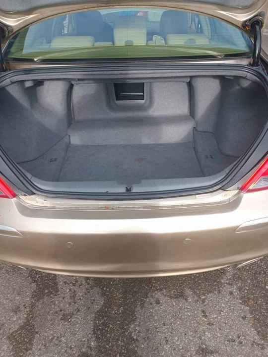 2006 Acura RL 2nd Gen - Image 13 of 17