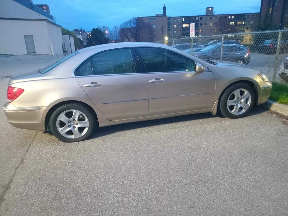 2006 Acura RL 2nd Gen - Image 2 of 17
