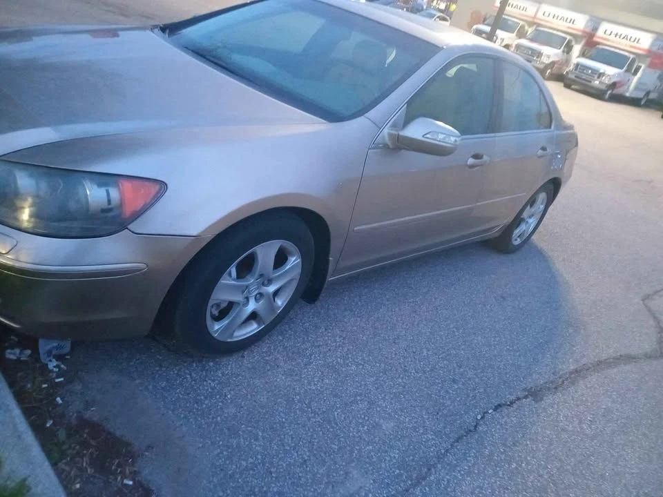 2006 Acura RL 2nd Gen - Image 4 of 17