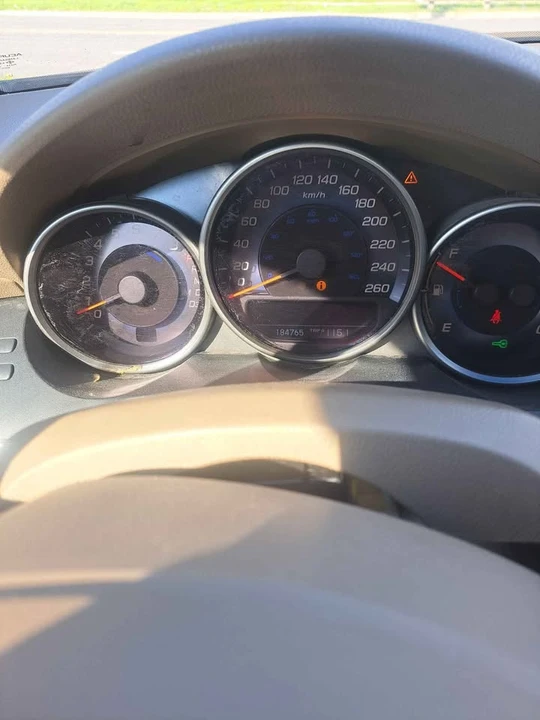 2006 Acura RL 2nd Gen - Image 15 of 17