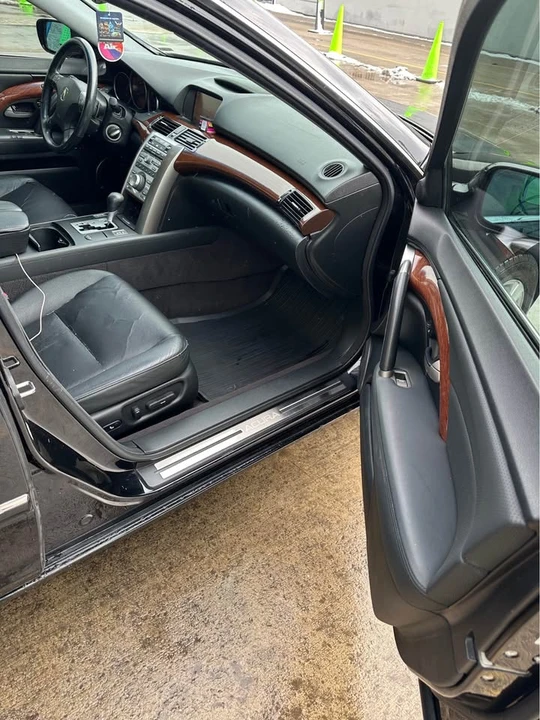 2006 Acura RL 2nd Gen - Image 17 of 20