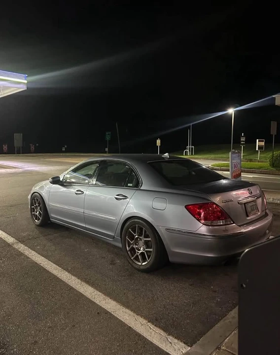 2006 Acura RL 2nd Gen - Image 5 of 6