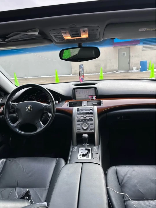 2006 Acura RL 2nd Gen - Image 19 of 20