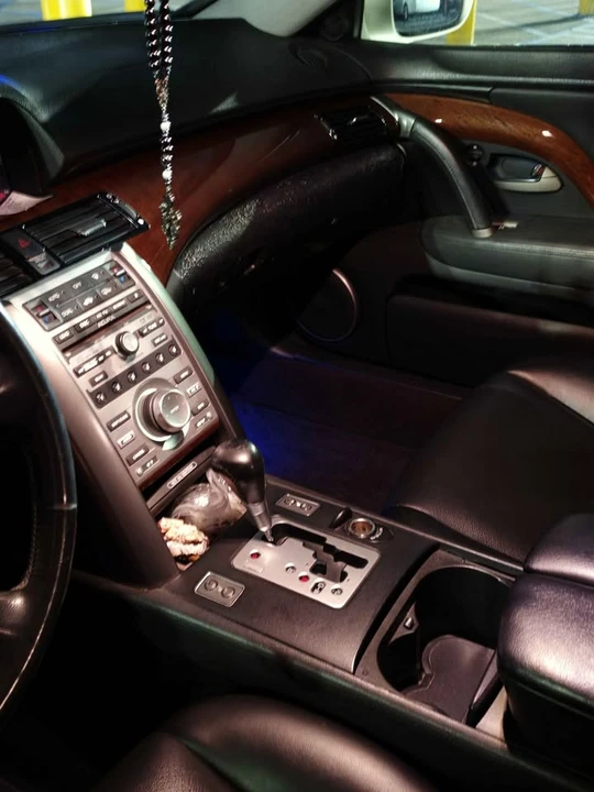 2006 Acura RL 2nd Gen - Image 9 of 20
