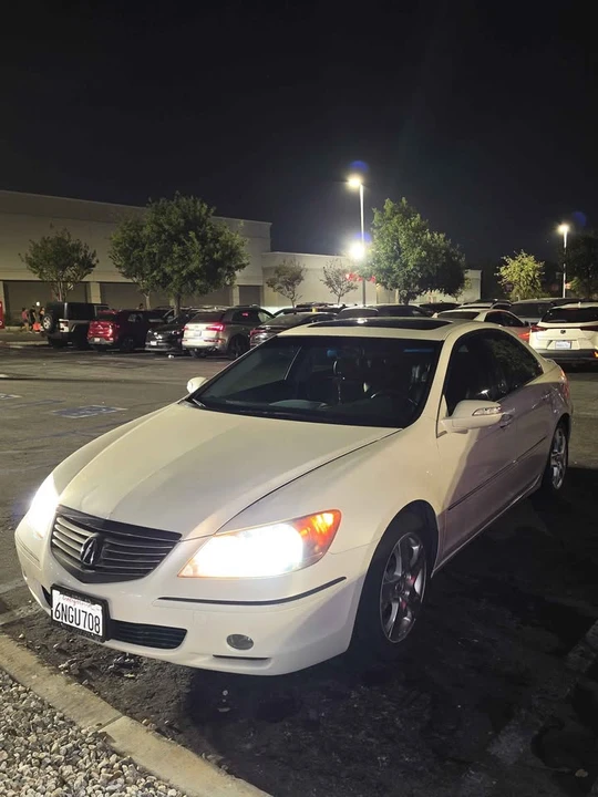 2006 Acura RL 2nd Gen - Image 7 of 20