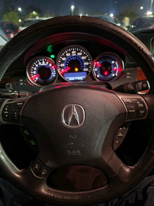 2006 Acura RL 2nd Gen - Image 17 of 20