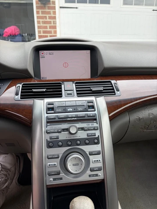 2006 Acura RL 2nd Gen - Image 13 of 14