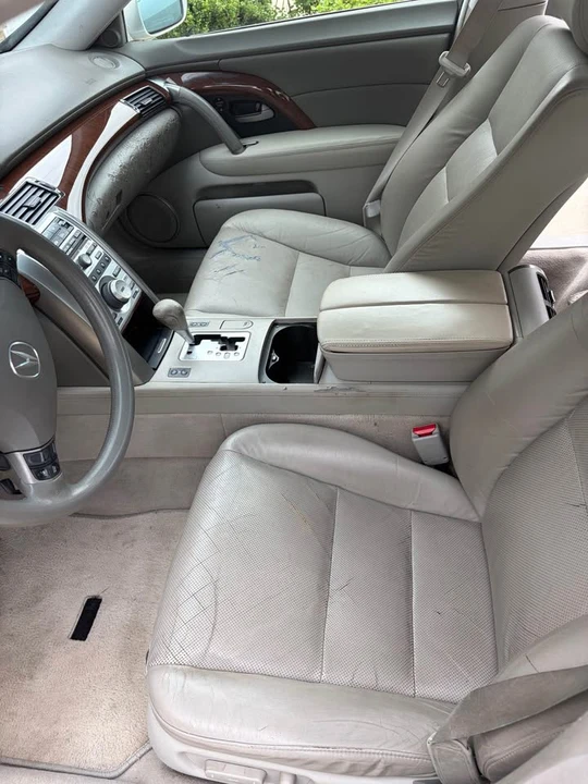 2006 Acura RL 2nd Gen - Image 9 of 14