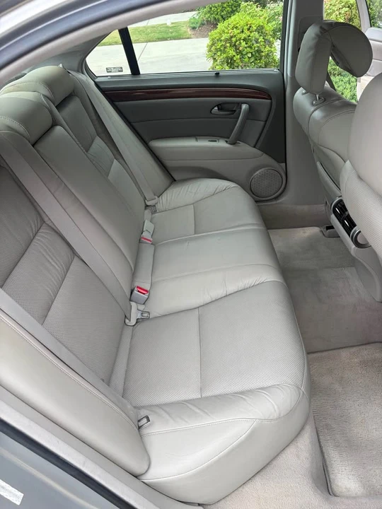 2006 Acura RL 2nd Gen - Image 11 of 14