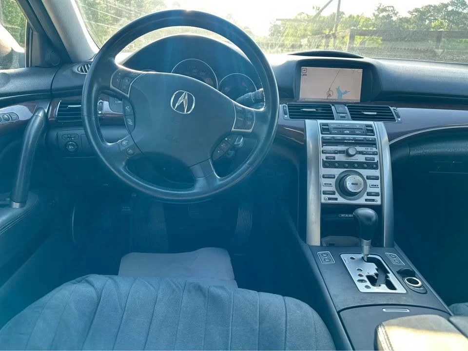 2006 Acura RL 2nd Gen - Image 12 of 12