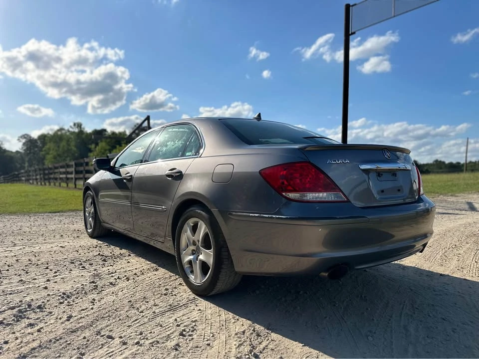 2006 Acura RL 2nd Gen - Image 5 of 12