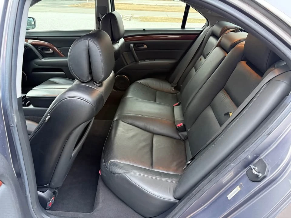 2006 Acura RL 2nd Gen - Image 12 of 15