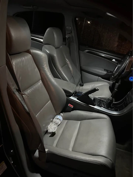 2006 Acura TL 3rd Gen - Image 13 of 16