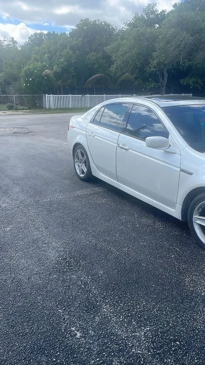 2006 Acura TL 3rd Gen - Image 2 of 6