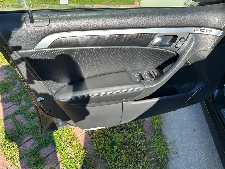 2006 Acura TL 3rd Gen - Image 6 of 10