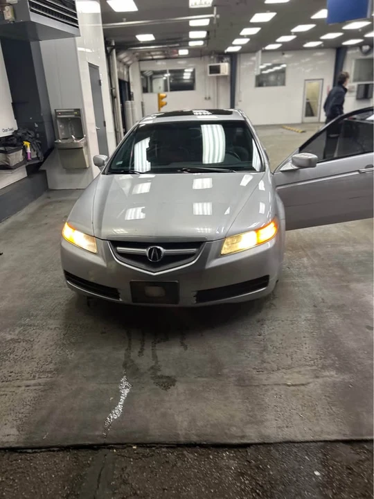 2006 Acura TL 3rd Gen - Image 2 of 6