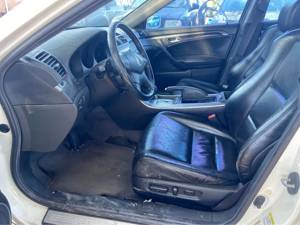 2006 Acura TLX - Image 9 of 11