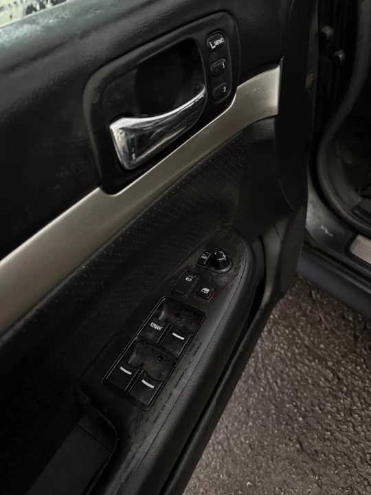 2006 Acura TSX 1st Gen - Image 14 of 17