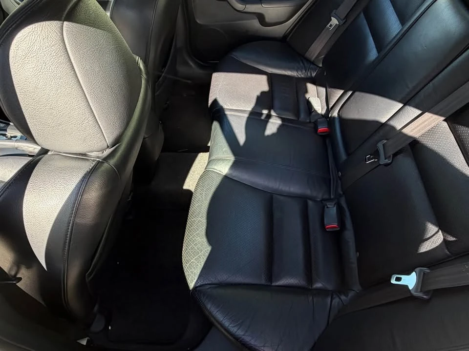 2006 Acura TSX 1st Gen - Image 11 of 13