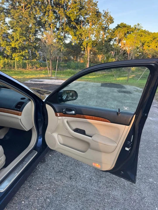 2006 Acura TSX 1st Gen - Image 10 of 17