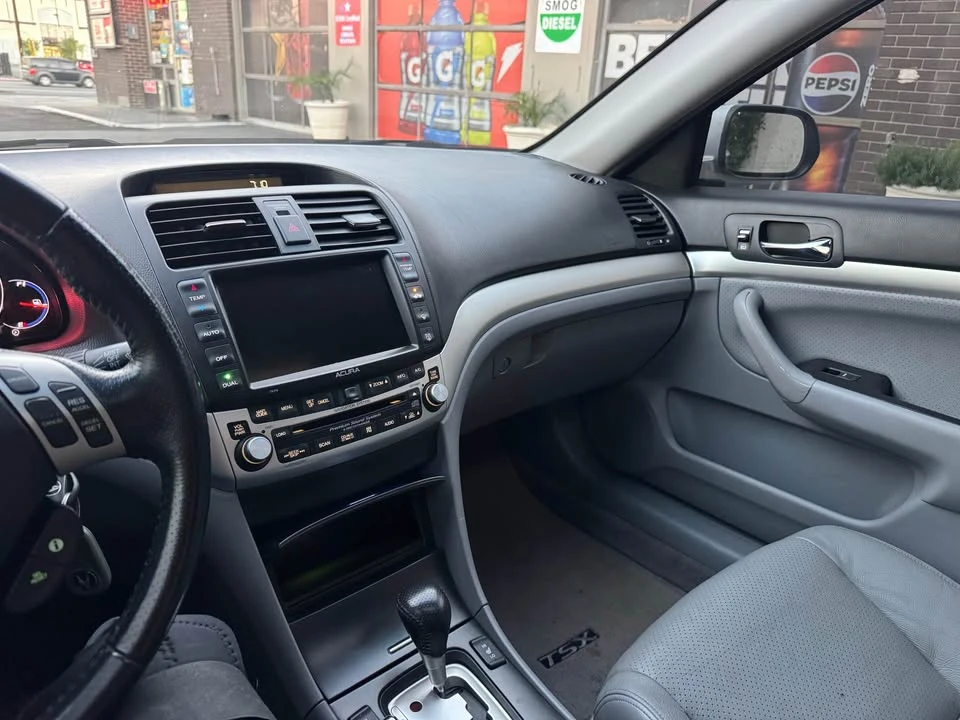 2006 Acura TSX 1st Gen - Image 11 of 19