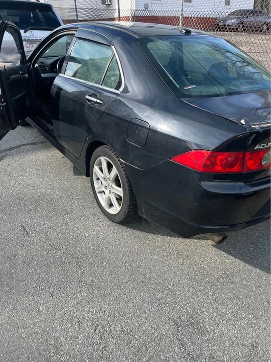 2006 Acura TSX 1st Gen - Image 2 of 7