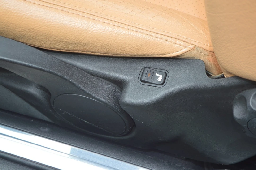 2006 Alfa Romeo GT - Image 16 of 30