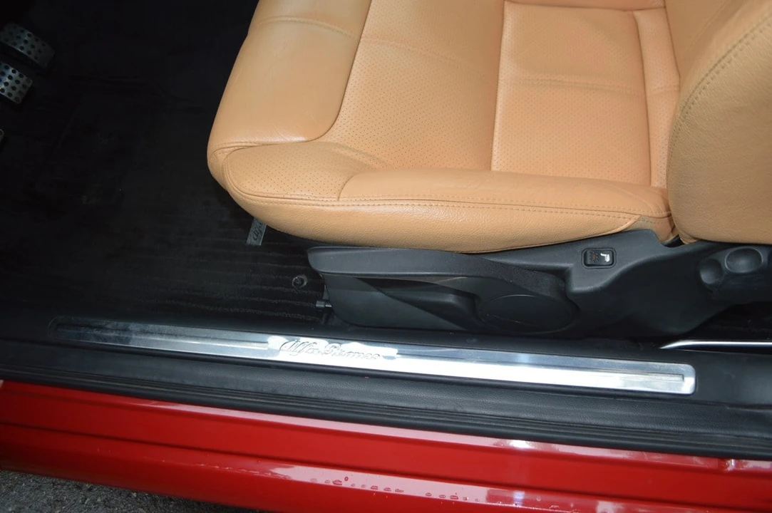 2006 Alfa Romeo GT - Image 17 of 30