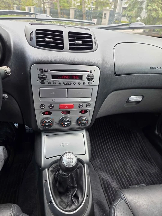 2006 Alfa Romeo GT - Image 9 of 10