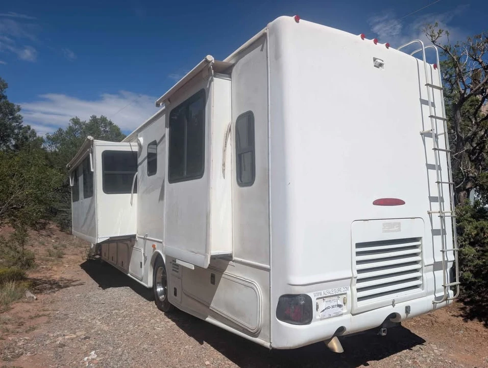 2006 Alfa Leisure RVs - Image 3 of 17