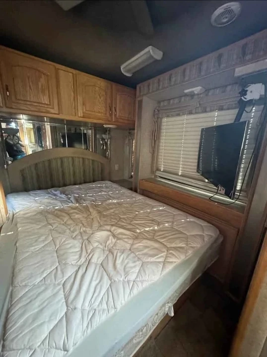 2006 Alfa Leisure RVs - Image 18 of 20