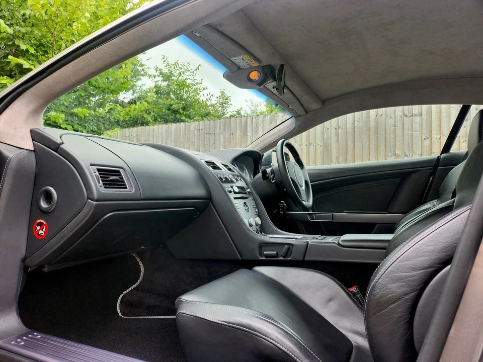 2006 Aston Martin DB9 - Image 14 of 30