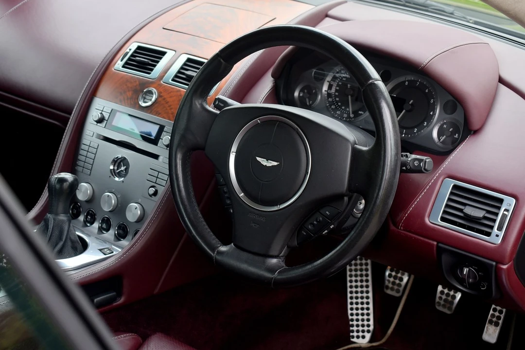 2006 Aston Martin DB9 - Image 28 of 30