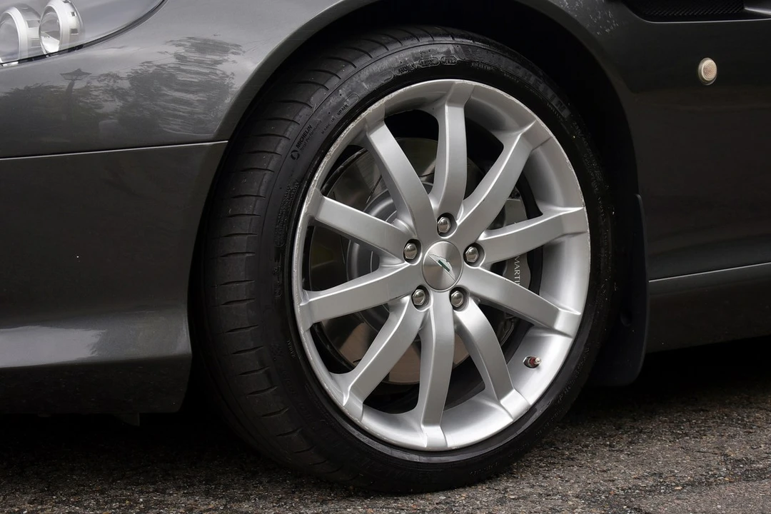 2006 Aston Martin DB9 - Image 26 of 30