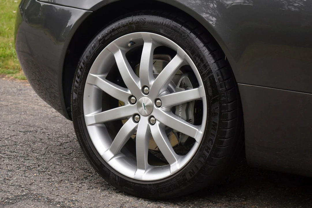 2006 Aston Martin DB9 - Image 25 of 30