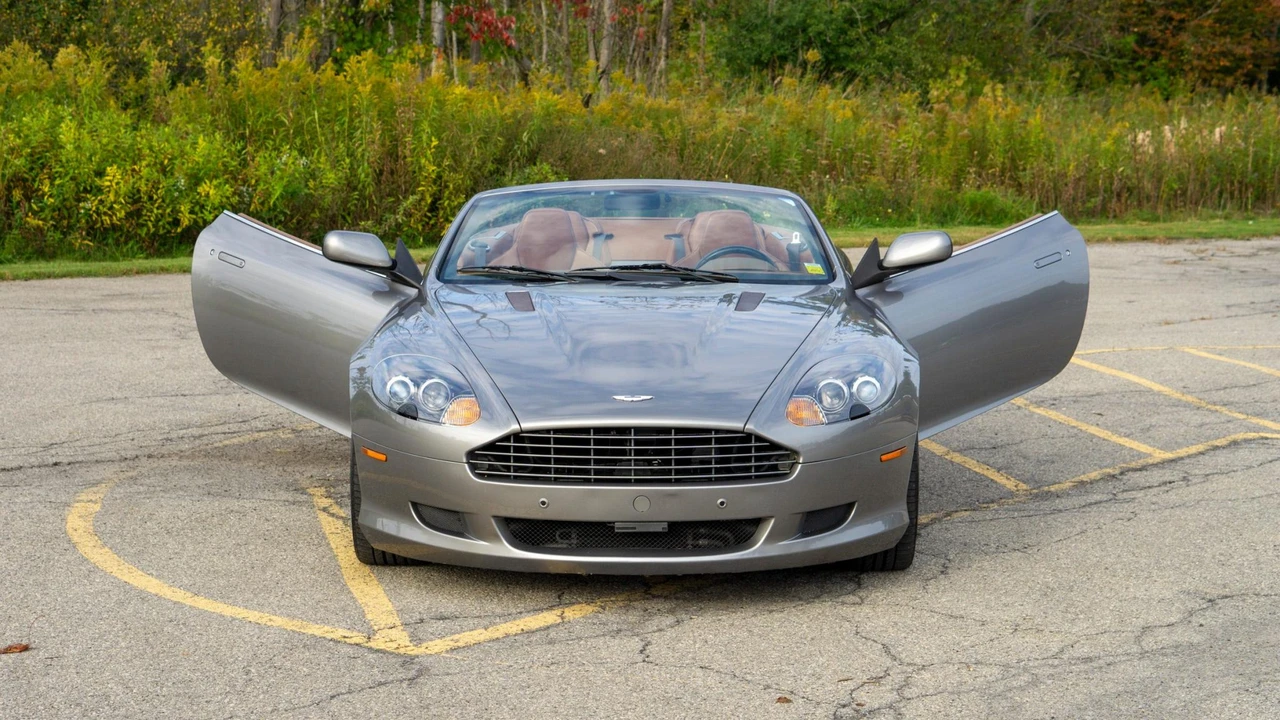 2006 Aston Martin DB9 - Image 21 of 31