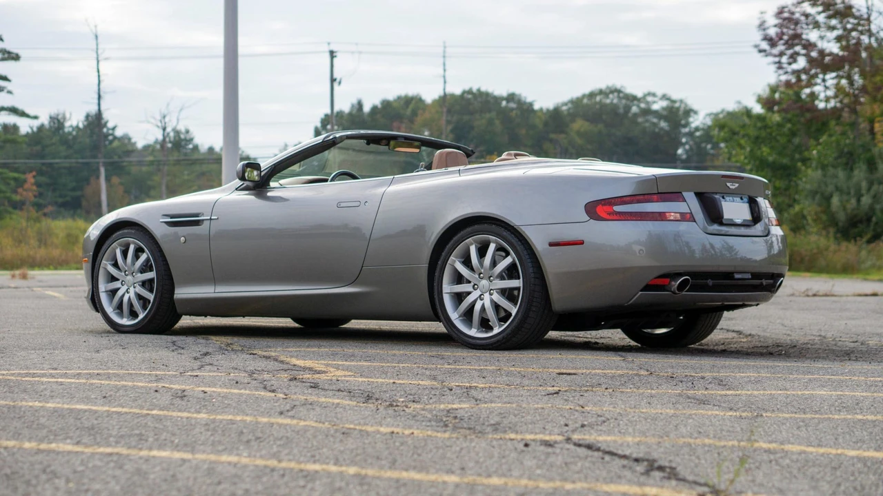 2006 Aston Martin DB9 - Image 11 of 31