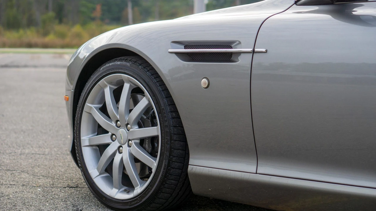 2006 Aston Martin DB9 - Image 31 of 31
