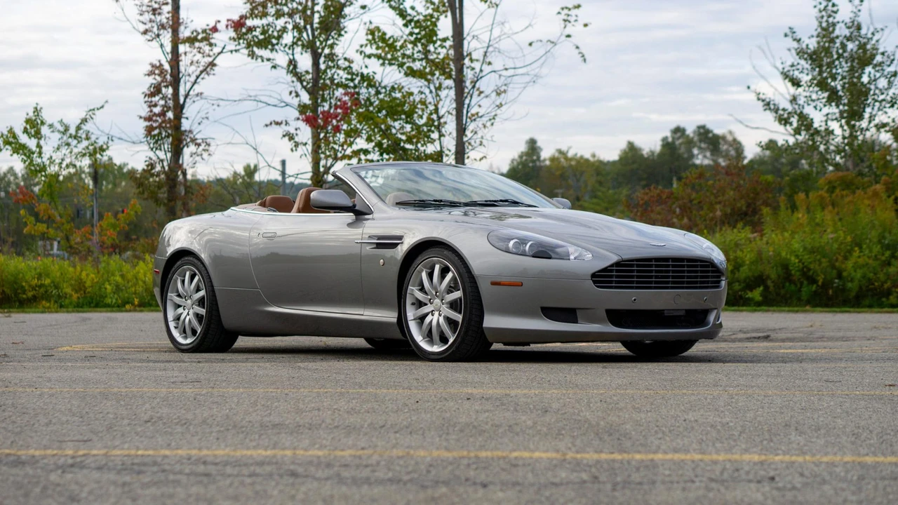 2006 Aston Martin DB9 - Image 16 of 31