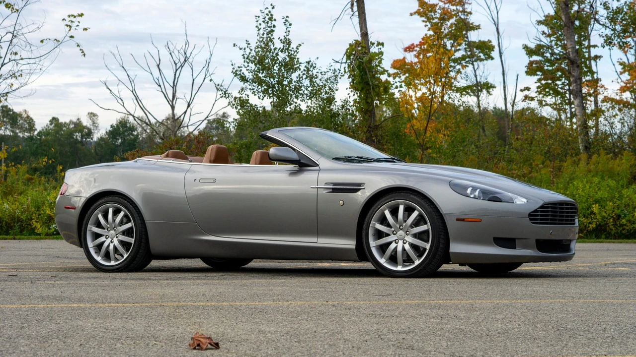 2006 Aston Martin DB9 - Image 15 of 31