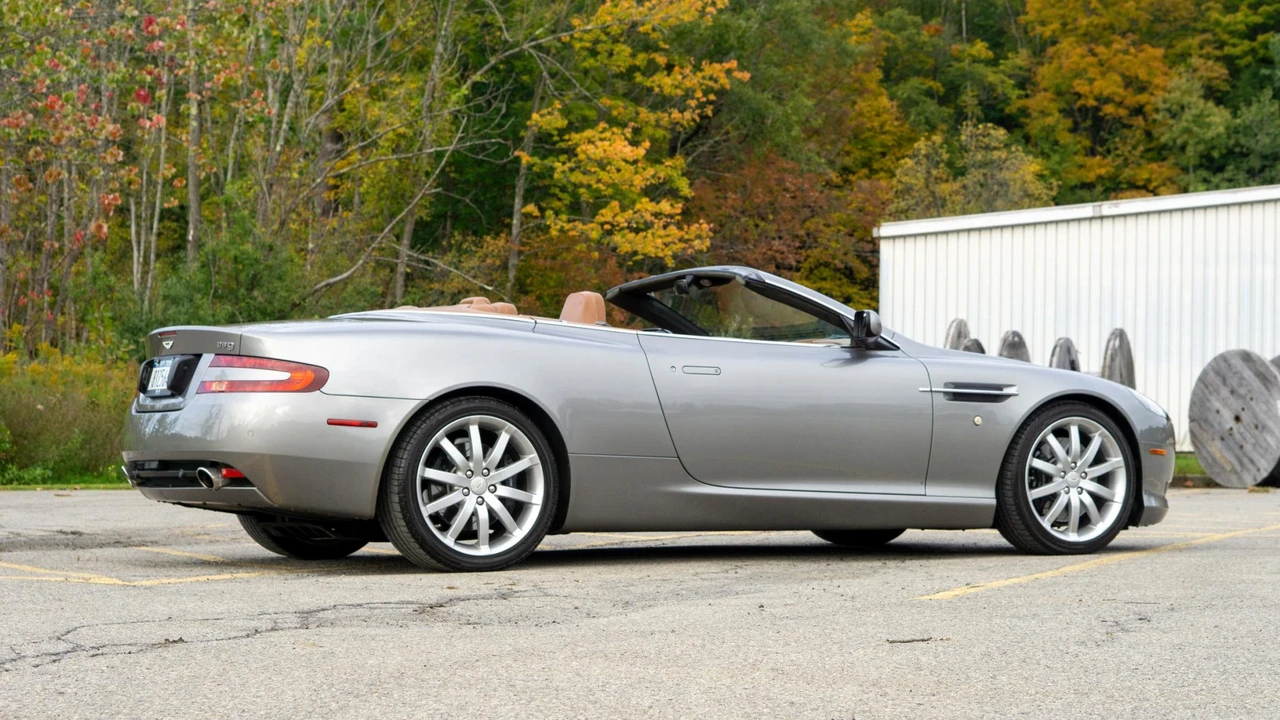 2006 Aston Martin DB9 - Image 13 of 31