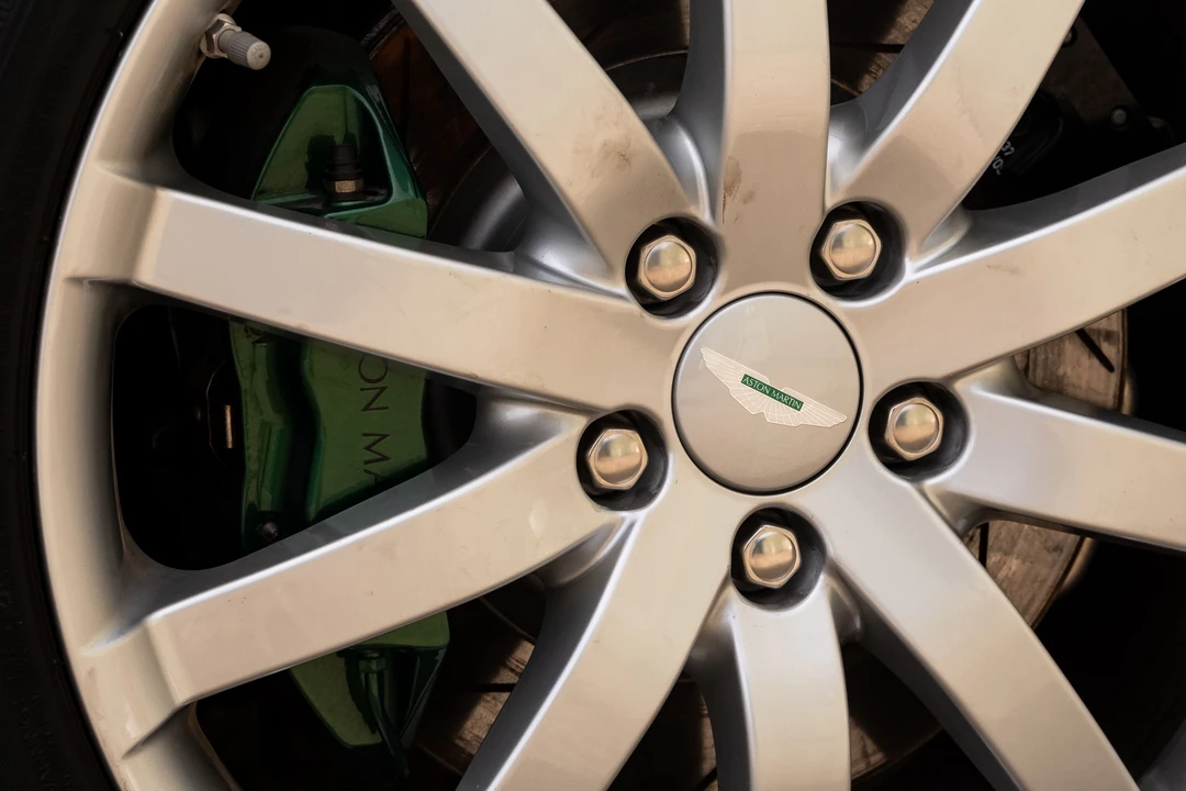2006 Aston Martin DB9 - Image 16 of 31