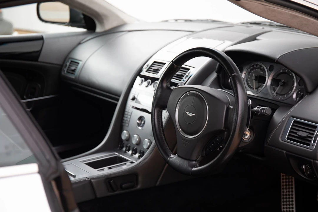 2006 Aston Martin DB9 - Image 29 of 31