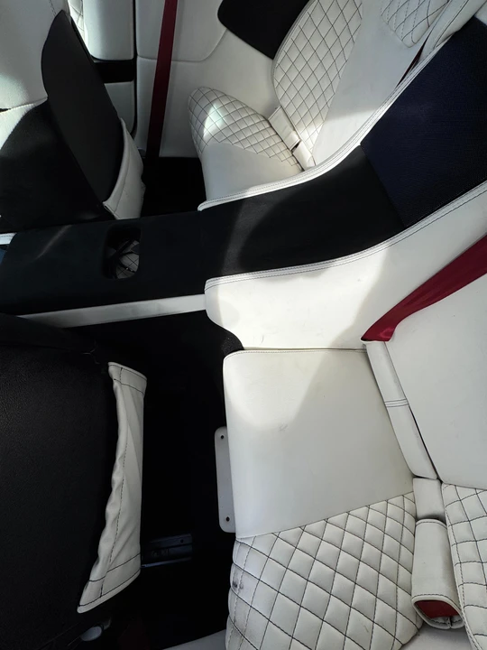 2006 Aston Martin DB9 - Image 29 of 31