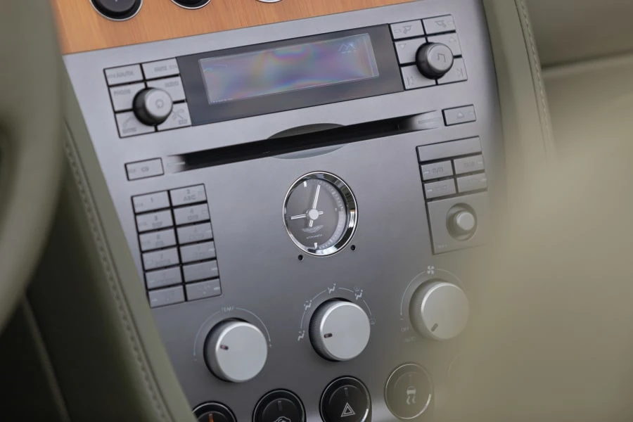2006 Aston Martin DB9 - Image 16 of 31