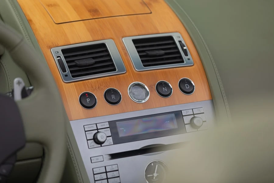 2006 Aston Martin DB9 - Image 15 of 31