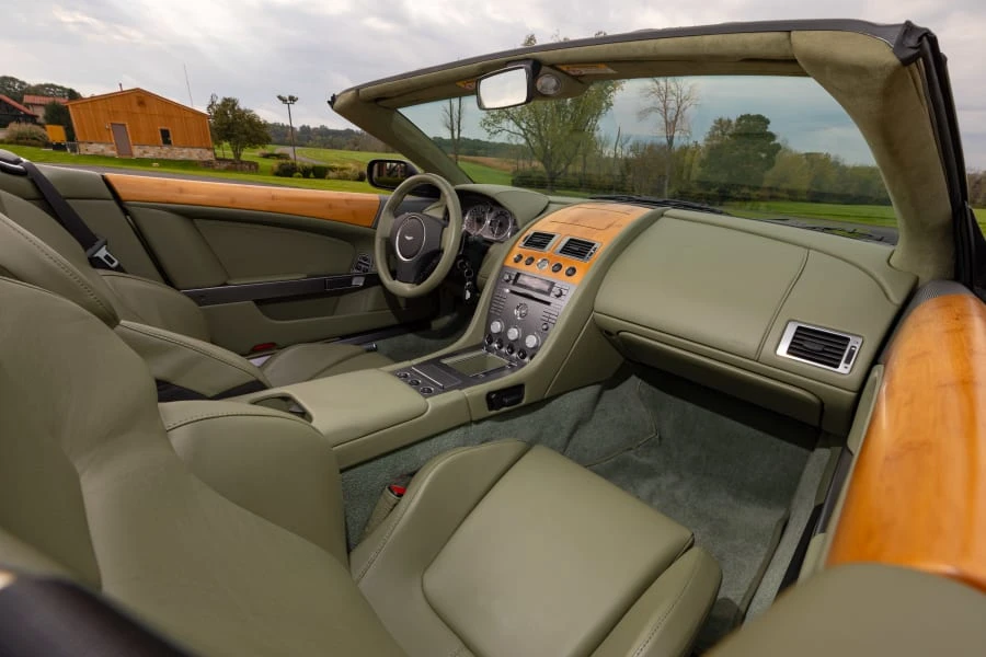 2006 Aston Martin DB9 - Image 17 of 31