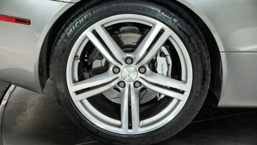 2006 Aston Martin DB9 - Image 30 of 31