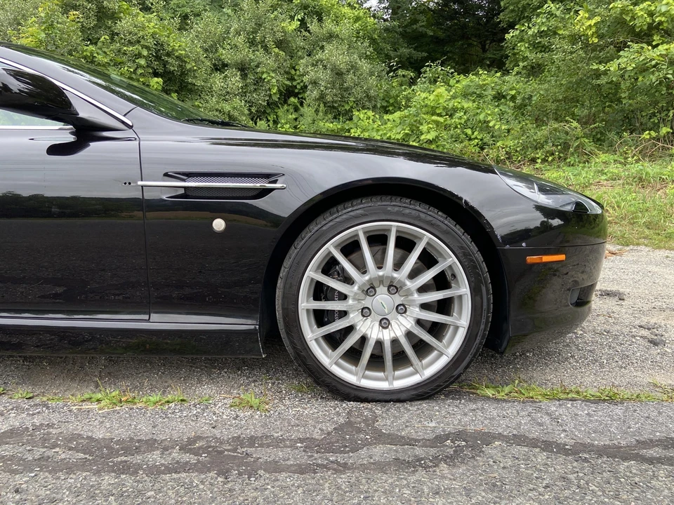2006 Aston Martin DB9 - Image 25 of 31